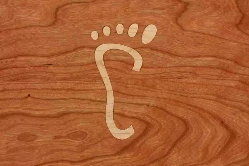 footstool inlay, baby's foot
