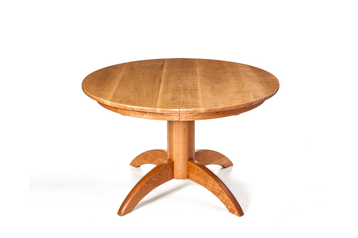 pedestal extension table, closed, no leaf